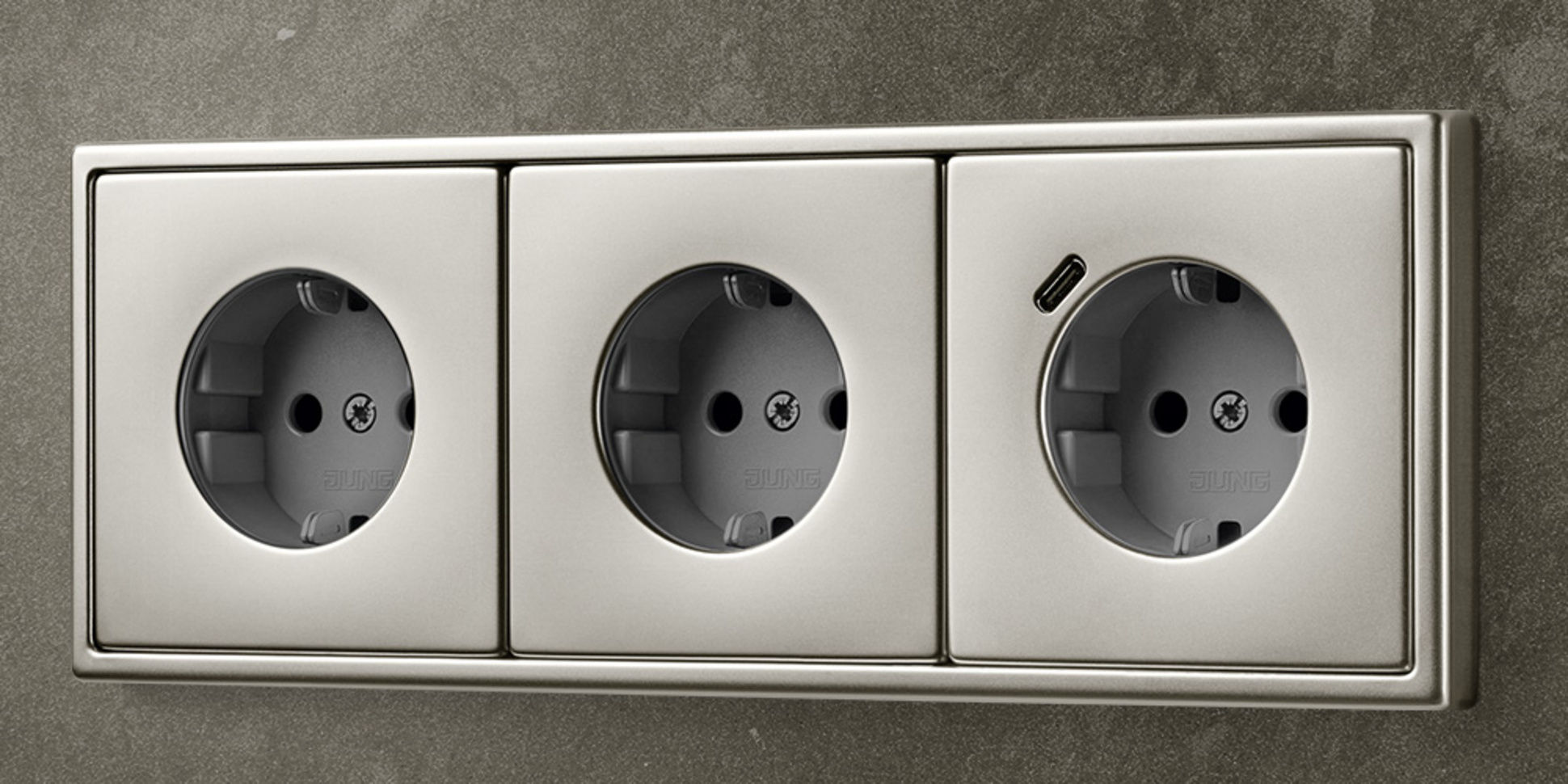 SCHUKO® Steckdosen mit USB bei Kahnt ELECTRONICS in Heilsbronn