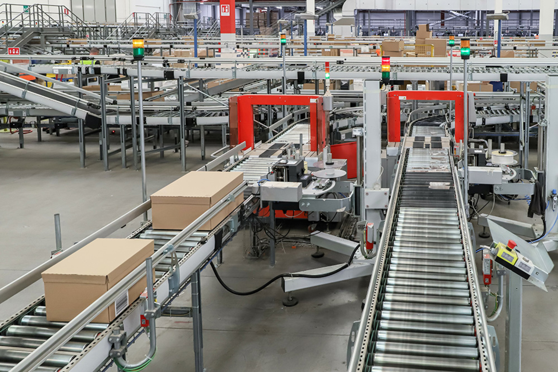 Antriebs&shy;technik bei Kahnt ELECTRONICS in Heilsbronn